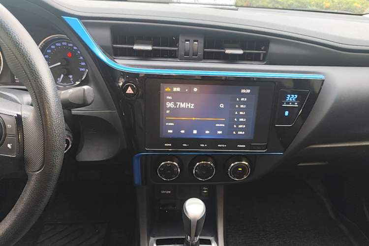 Used Toyota Levin 2018 185T CVT Luxury Edition China V Standard Audio And AC Panel