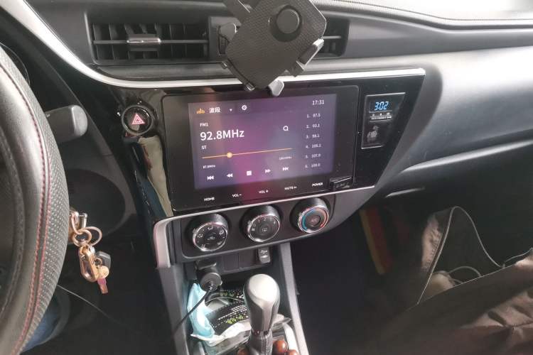 Used Toyota Levin 2018 185T CVT Luxury Edition Audio And AC Panel