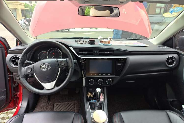 Used Toyota Levin 2018 185T CVT Luxury Edition Center Console