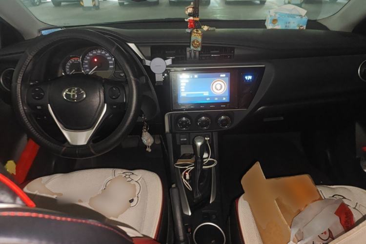 Used Toyota Levin 2018 185T CVT Luxury Edition Center Console