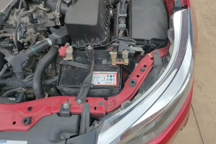 Used Toyota Levin 2018 185T CVT Luxury Edition Engine Bay Left