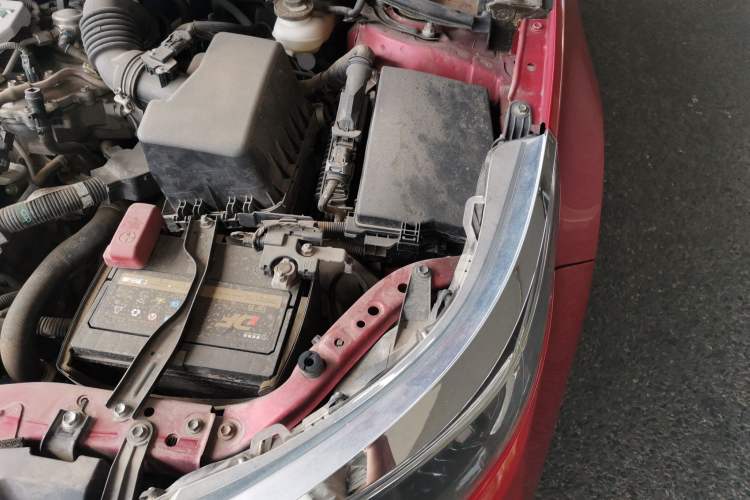 Used Toyota Levin 2018 185T CVT Luxury Edition Engine Bay Left