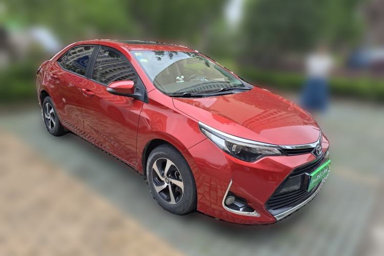 Used Toyota Levin 2018 185T CVT Luxury Edition Front Right 45 Deg