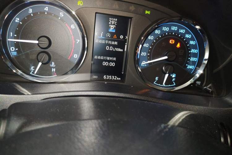 Used Toyota Levin 2018 185T CVT Luxury Edition China V Standard Odometer Close Up