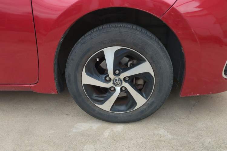 Used Toyota Levin 2018 185T CVT Luxury Edition Right Front Wheel Hub
