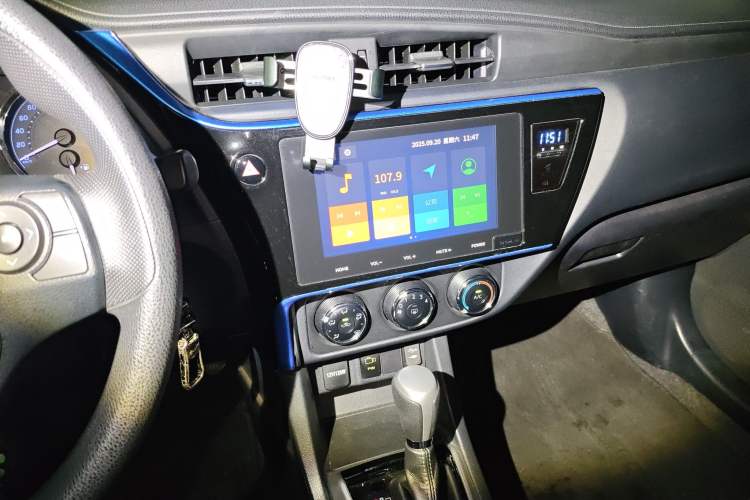 Used Toyota Levin 2018 185T CVT Luxury Edition China V Standard Audio And AC Panel
