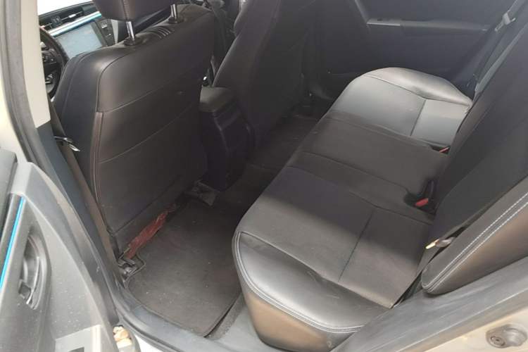 Used Toyota Levin 2018 185T CVT Prestige Version China VI Standard Left Rear Seat