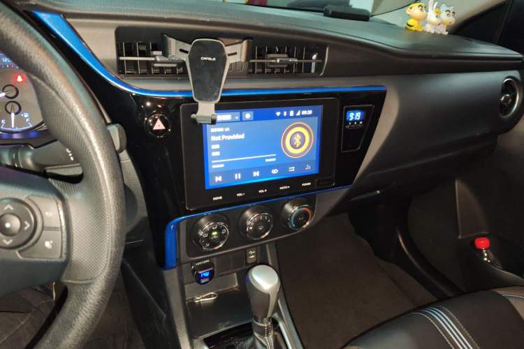 Used Toyota Levin 2018 185T CVT Luxury Edition China V Standard Audio And AC Panel