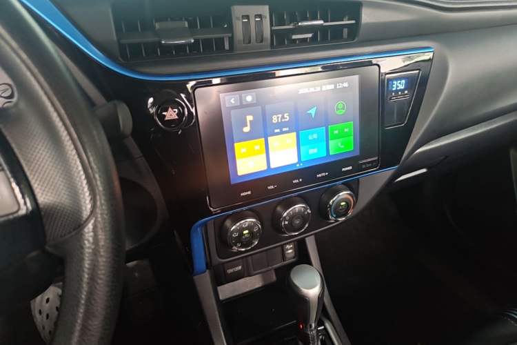 Used Toyota Levin 2018 185T CVT Luxury Edition China V Standard Audio And AC Panel