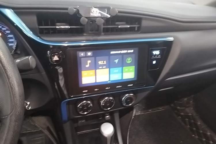 Used Toyota Levin 2018 185T CVT Luxury Edition China V Standard Audio And AC Panel