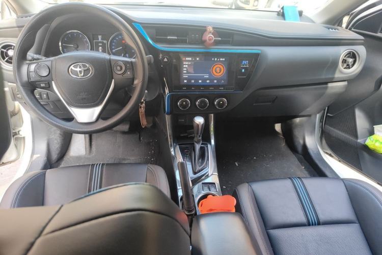 Used Toyota Levin 2018 185T CVT Luxury Edition China V Standard Center Console