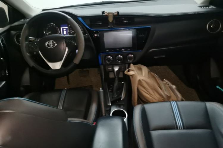 Used Toyota Levin 2018 185T CVT Prestige Version China VI Standard Center Console