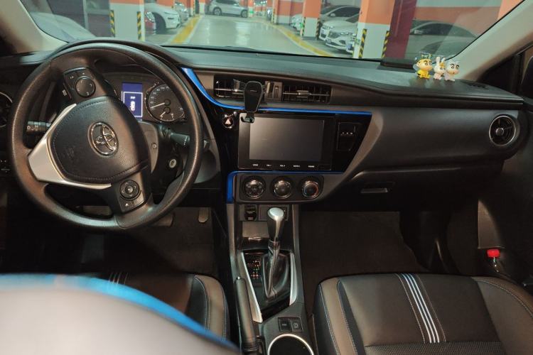 Used Toyota Levin 2018 185T CVT Luxury Edition China V Standard Center Console