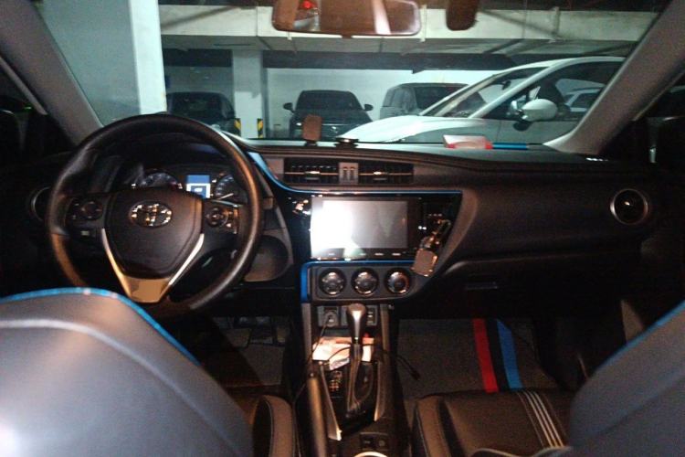 Used Toyota Levin 2018 185T CVT Luxury Edition China V Standard Center Console