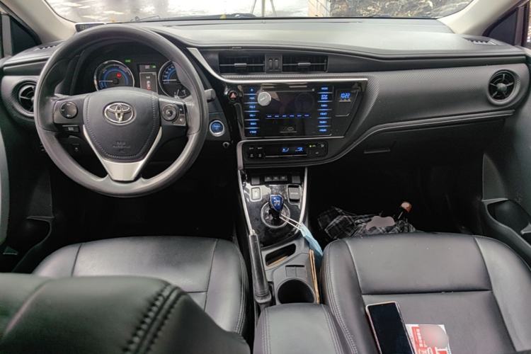 Used Toyota Levin 2018 Dual-Engine 1.8H GS-V E-CVT Prestige Version China VI Standard Center Console