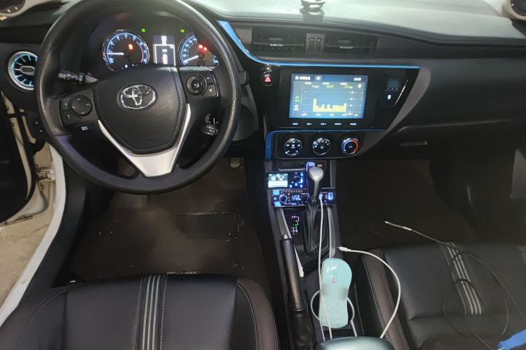 Used Toyota Levin 2018 185T CVT Luxury Edition China V Standard Center Console