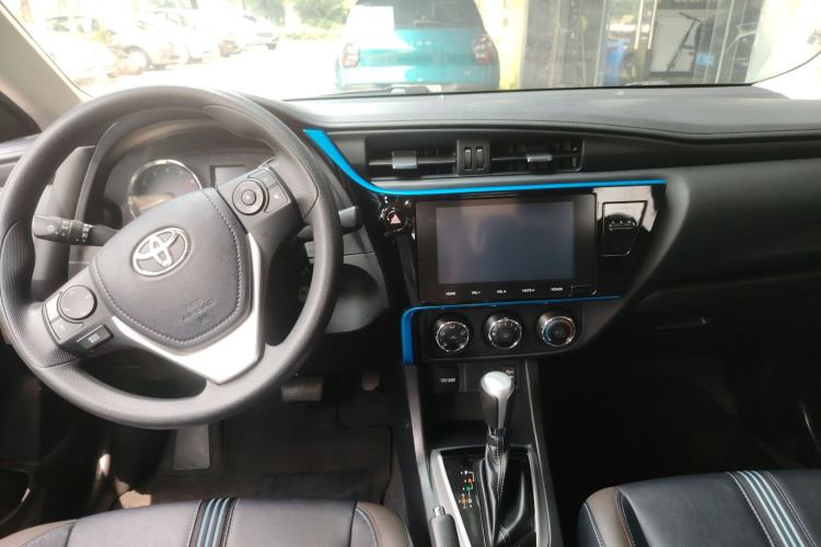 Used Toyota Levin 2018 185T CVT Luxury Edition China V Standard Center Console