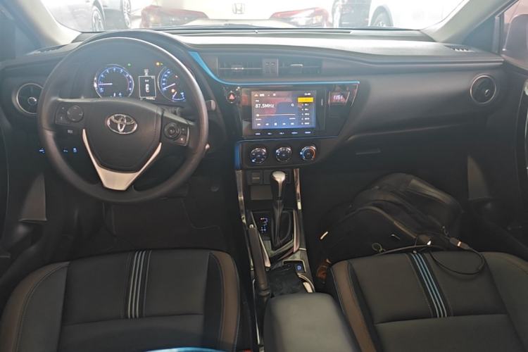 Used Toyota Levin 2018 185T CVT Luxury Edition China V Standard Center Console