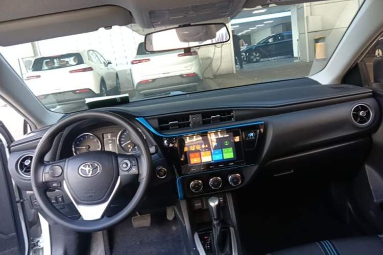 Used Toyota Levin 2018 185T CVT Luxury Edition China V Standard Center Console