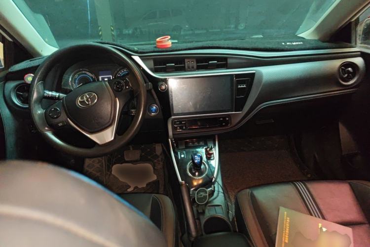 Used Toyota Levin 2018 Dual-Engine 1.8H GS-V E-CVT Prestige Version China V Standard Center Console