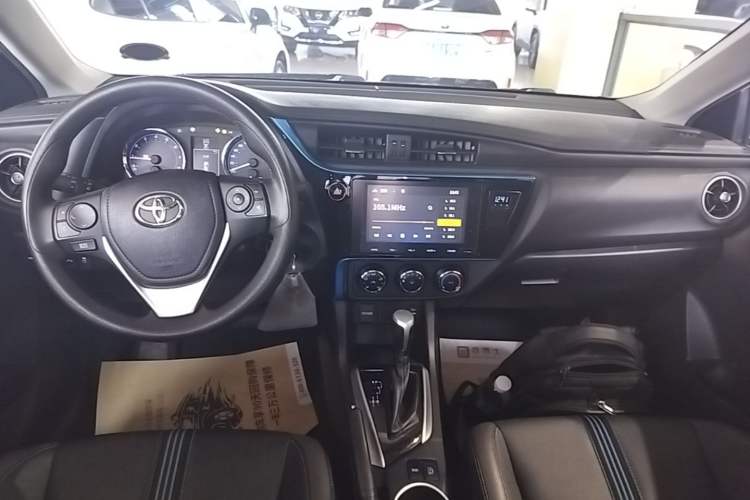 Used Toyota Levin 2018 185T CVT Luxury Edition China V Standard Center Console