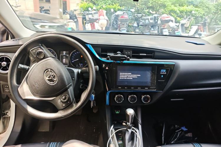 Used Toyota Levin 2018 185T CVT Luxury Edition China V Standard Center Console