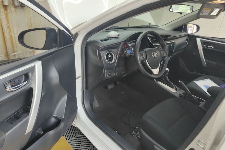 Used Toyota Levin 2018 185T CVT Luxury Edition Driver Seat