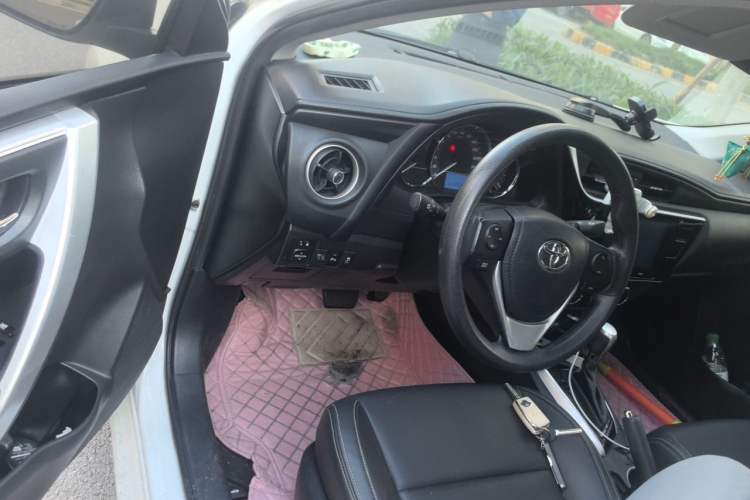 Used Toyota Levin 2018 185T CVT Luxury Edition Driver Seat
