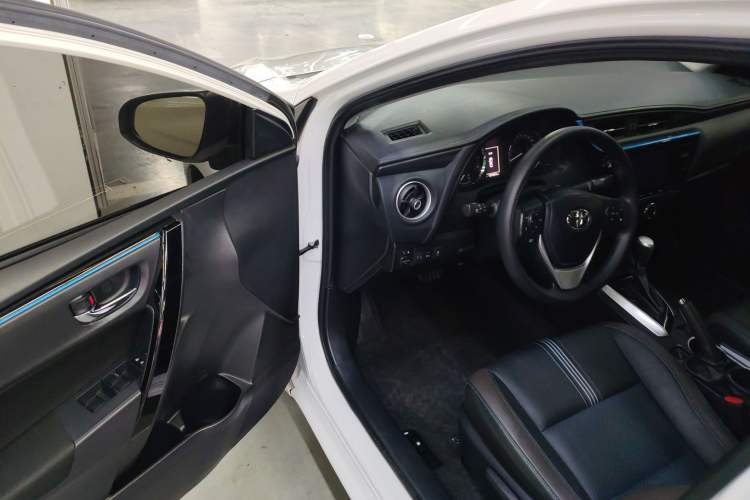 Used Toyota Levin 2018 185T CVT Luxury Edition China V Standard Driver Seat