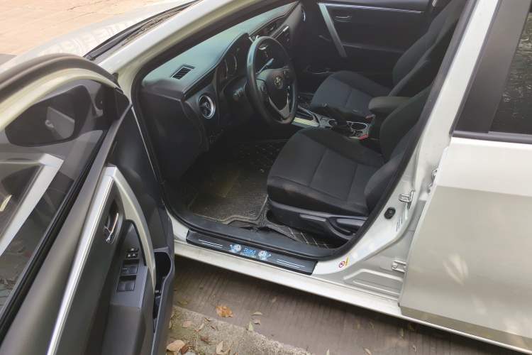 Used Toyota Levin 2018 185T CVT Luxury Edition Driver Seat