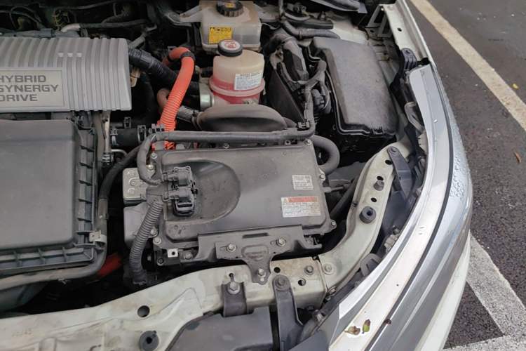Used Toyota Levin 2018 Dual-Engine 1.8H GS-V E-CVT Prestige Version China VI Standard Engine Bay Left