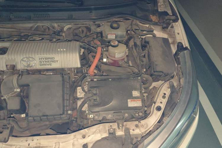 Used Toyota Levin 2018 Dual-Engine 1.8H GS-V E-CVT Prestige Version China V Standard Engine Bay Left