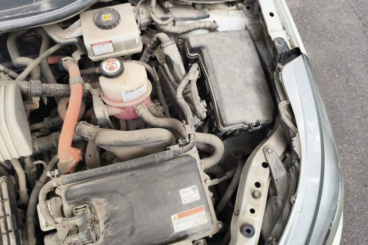 Used Toyota Levin 2018 Dual-Engine 1.8H GS-V E-CVT Prestige Version China VI Standard Engine Bay Left