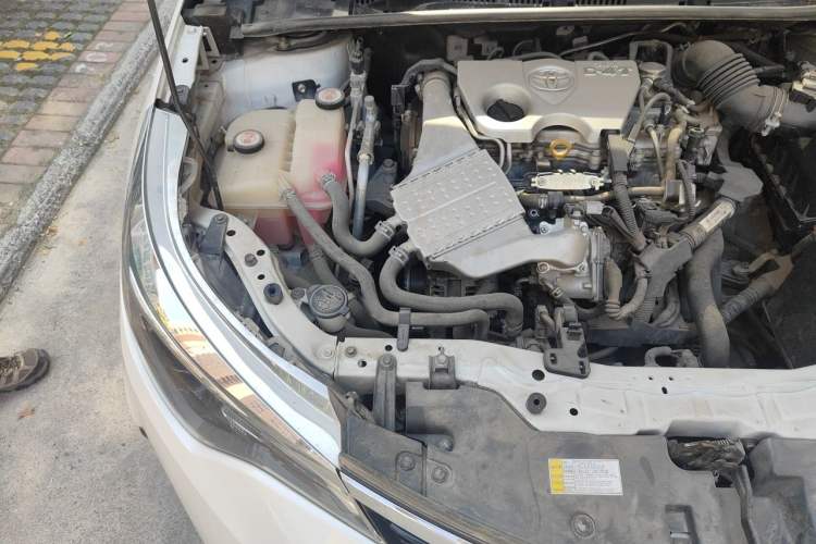 Used Toyota Levin 2018 185T CVT Luxury Edition China V Standard Engine Bay Right