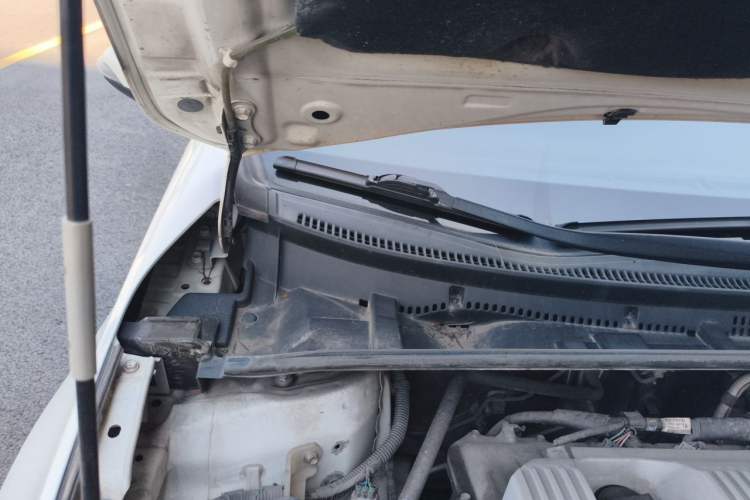 Used Toyota Levin 2018 Dual-Engine 1.8H GS-V E-CVT Prestige Version China V Standard Engine Bay Right