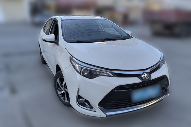 Used Toyota Levin 2018 185T CVT Luxury Edition Front Right 45 Deg