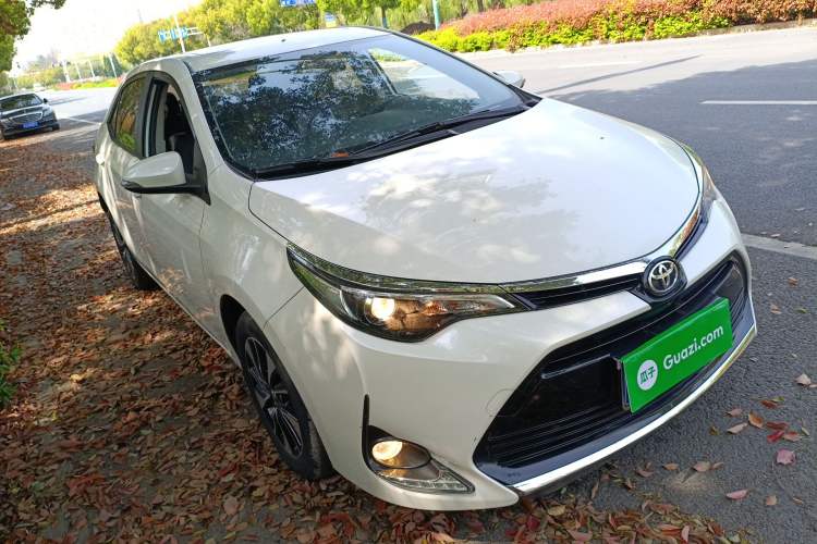 Used Toyota Levin 2018 185T CVT Luxury Edition China V Standard Front Right 45 Deg