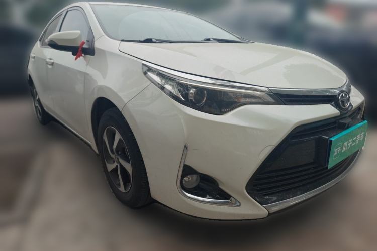Used Toyota Levin 2018 185T CVT Luxury Edition Front Right 45 Deg
