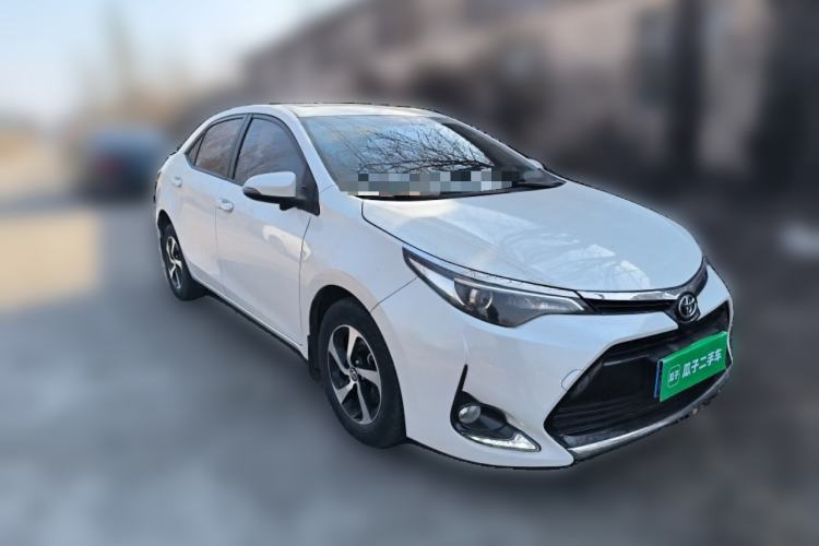Used Toyota Levin 2018 185T CVT Luxury Edition Front Right 45 Deg