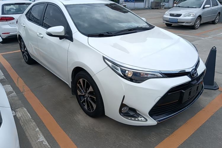 Used Toyota Levin 2018 185T CVT Luxury Edition China V Standard Front Right 45 Deg