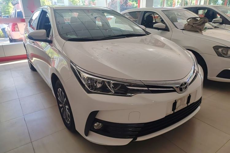 Used Toyota Levin 2018 185T CVT Prestige Version China VI Standard Front Right 45 Deg