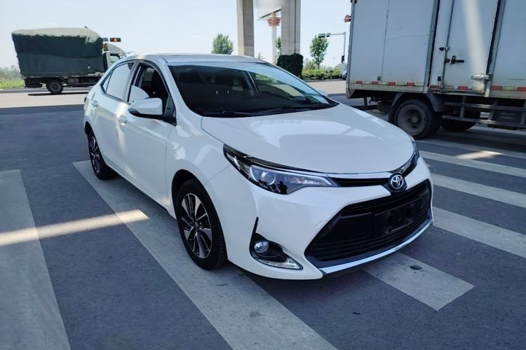 Used Toyota Levin 2018 185T CVT Luxury Edition China V Standard Front Right 45 Deg