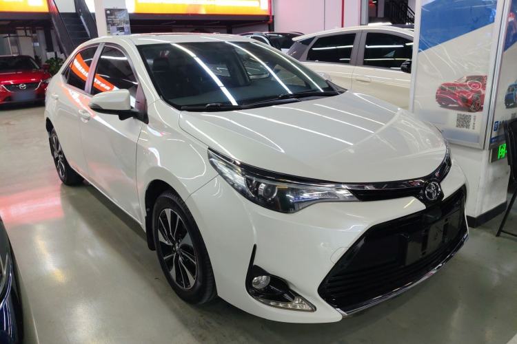 Used Toyota Levin 2018 185T CVT Luxury Edition China V Standard Front Right 45 Deg