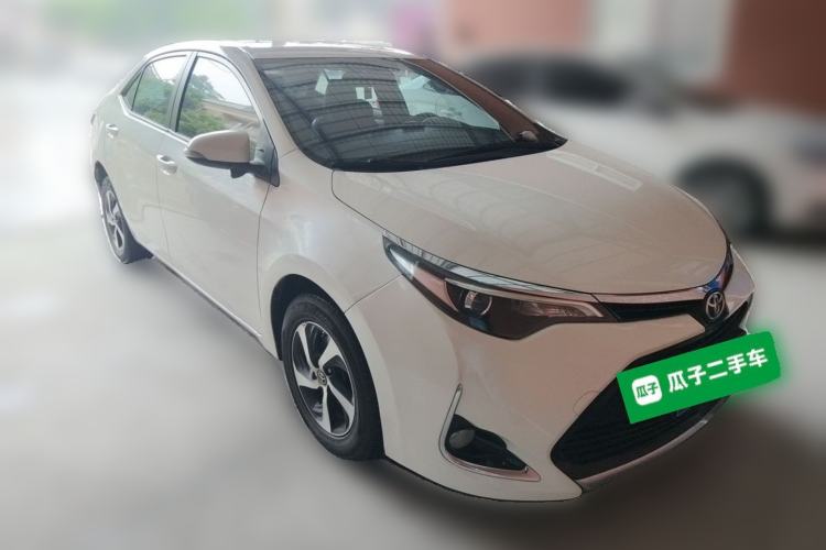 Used Toyota Levin 2018 185T CVT Luxury Edition Front Right 45 Deg