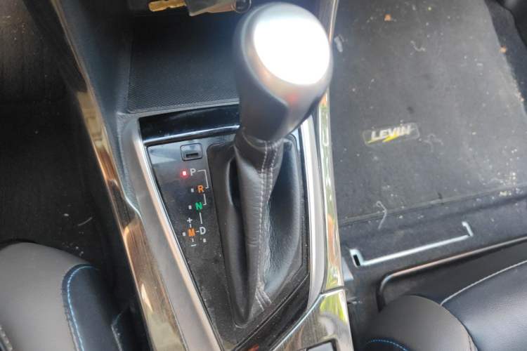 Used Toyota Levin 2018 185T CVT Luxury Edition China V Standard Gear Lever