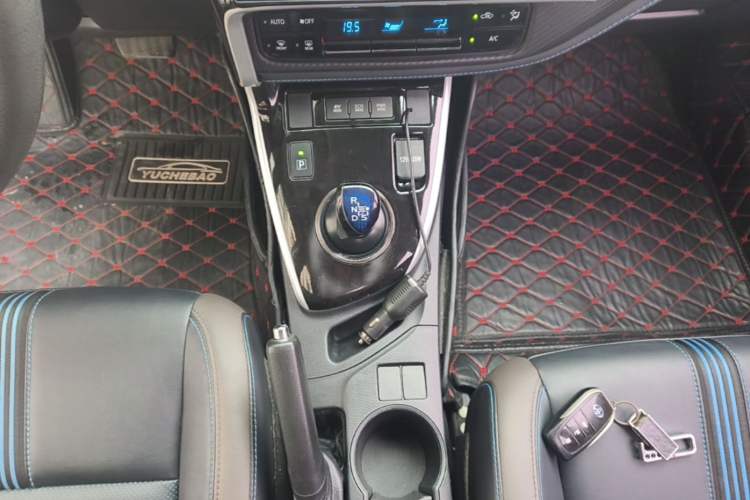 Used Toyota Levin 2018 Dual-Engine 1.8H GS-V E-CVT Prestige Version China V Standard Gear Lever