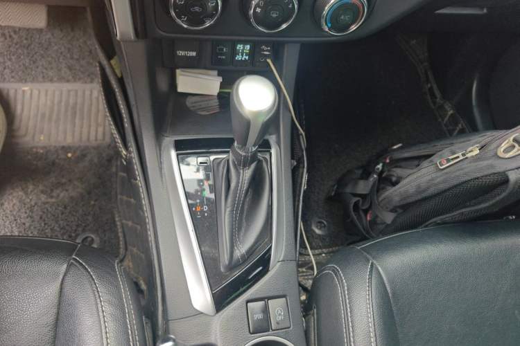 Used Toyota Levin 2018 185T CVT Luxury Edition Gear Lever