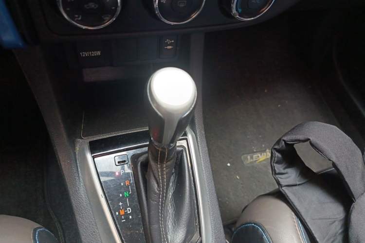 Used Toyota Levin 2018 185T CVT Luxury Edition China V Standard Gear Lever