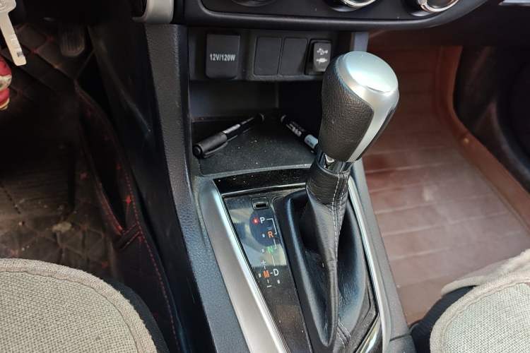 Used Toyota Levin 2018 185T CVT Luxury Edition Gear Lever