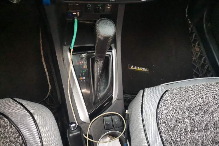 Used Toyota Levin 2018 185T CVT Luxury Edition China V Standard Gear Lever